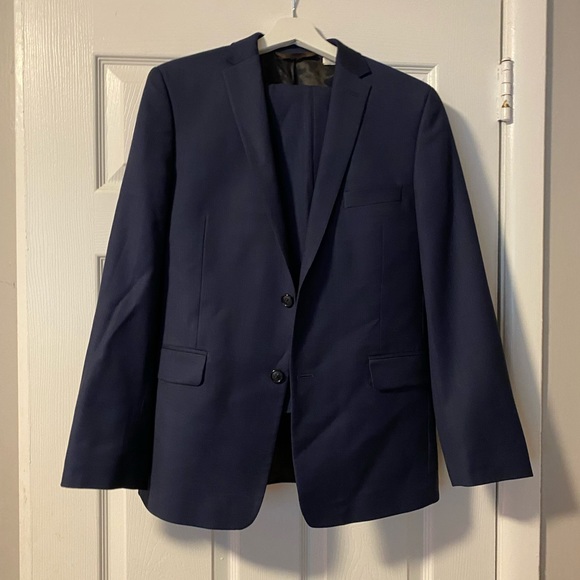 Boys Michael Kors dark blue suit size 18R.